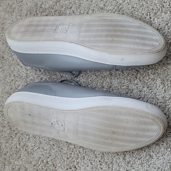 Mens shoes - Picture 3 of 3